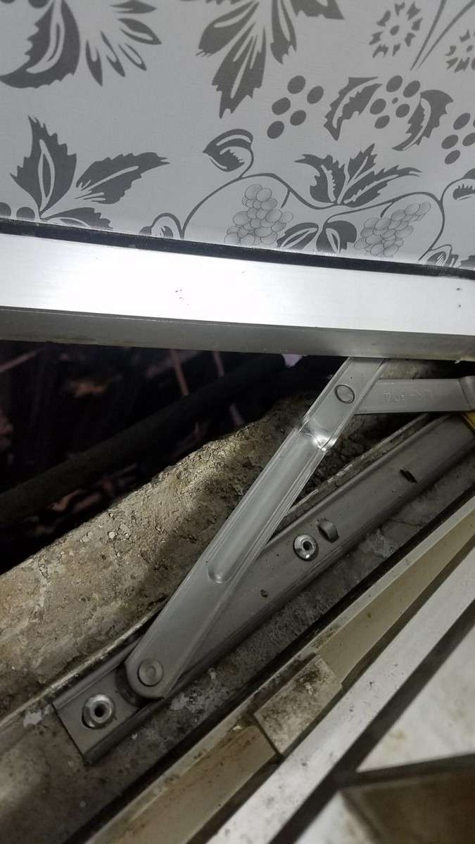 Photo: 驗窗工程維修02.jpg