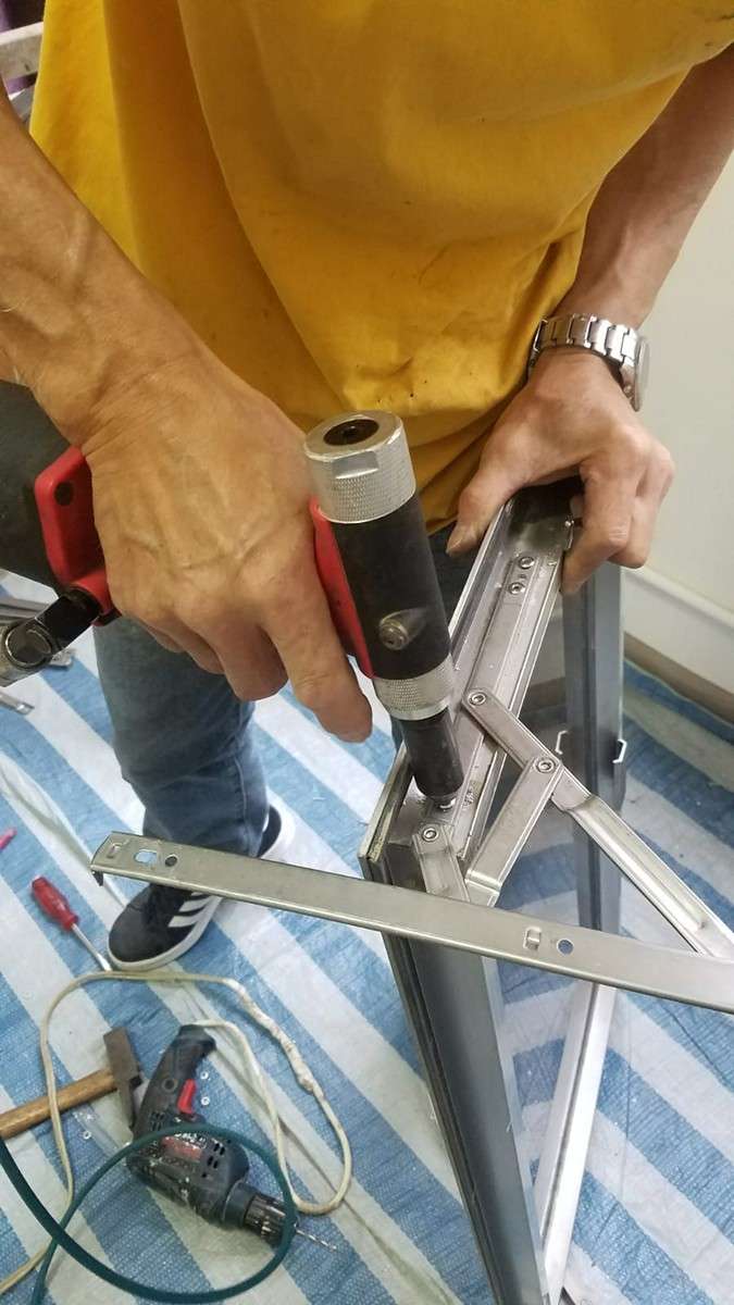 Photo: 驗窗工程維修04.jpg